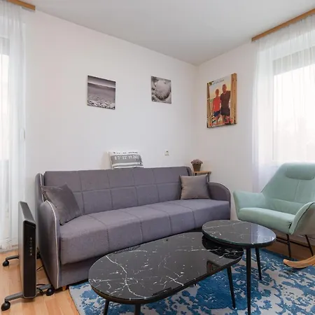 Sanja B4+1 * פורץ