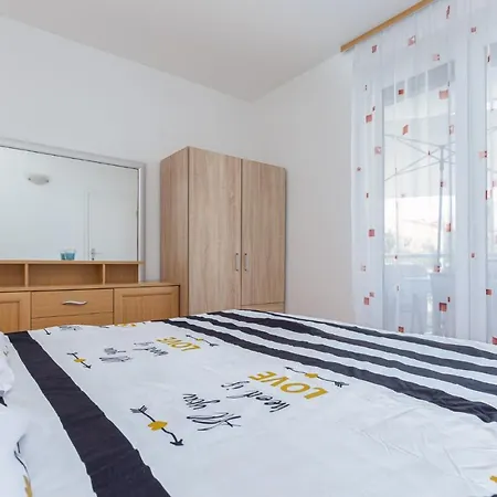 Sanja B4+1 Apartman Porec